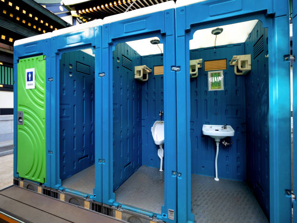 Porta potty delivery and setup in Proctor, VT